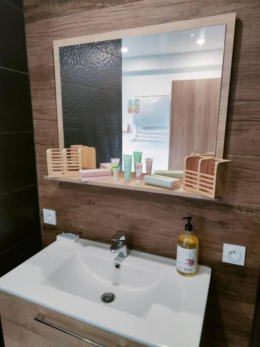 Appartement Cocooning Entierement Renove Les Angles  Kültér fotó