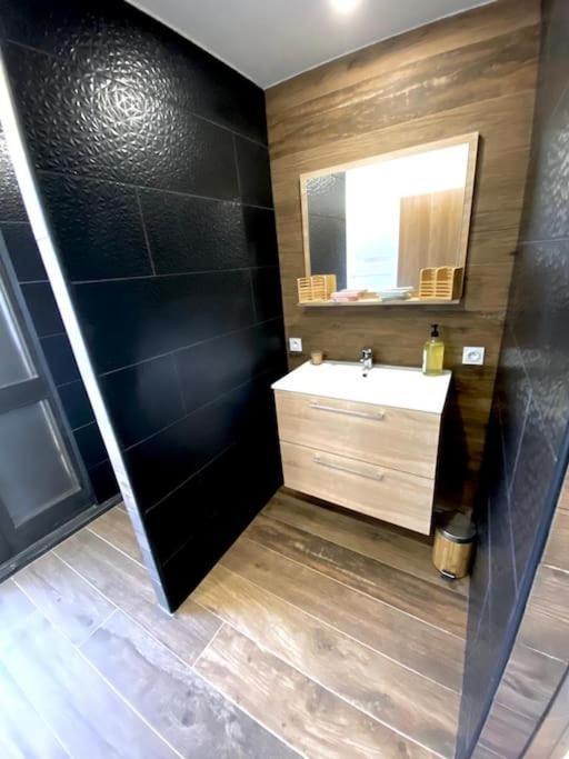 Appartement Cocooning Entierement Renove Les Angles  Kültér fotó